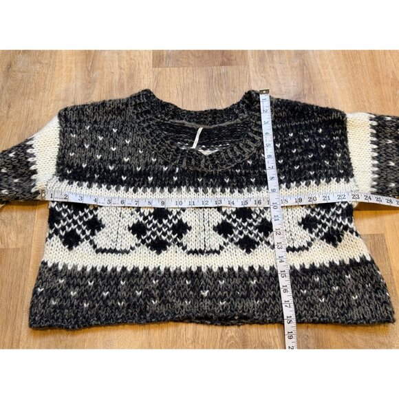 Free People Chunky Knit Fair Isle Black & White Cropped Sweater Medium - Picture 5 of 7